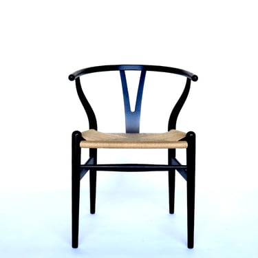 Set of 6 Hans Wegner Wishbone Chairs in Oak and Black Lacquer