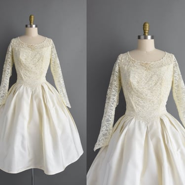 vintage 1950s dress | Carol Brent Ivory Lace Long Sleeve Wedding Dress | Large | 50s dress 