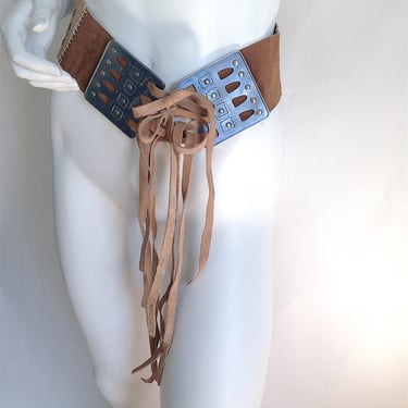Brown Suede Fringe Belt, 1970s Boho Chic Tassel Sash, 70s Hippy Medallion Belt, Festival Chic Hand Tooled Belt, VERA NEUMANN Leather Belt 