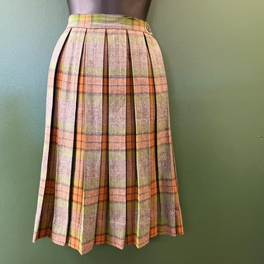 gray and green plaid skirt 1960s pleated schoolgirl skirt skirt small 