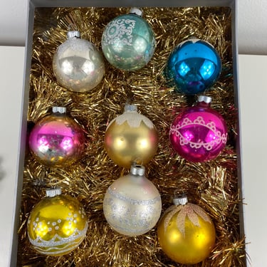 Vintage Shiny Brite Glass Ornaments, Mixed Set of 9,  Mica Snow Topped, Mica Glitter Stencil Ornaments, Mercury Glass Christmas Tree Set 