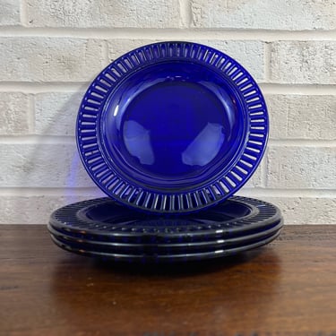 William Stenberg and Estrid Ericson for Gullaskruf, Set of 4 Blue Glass Art Plates 