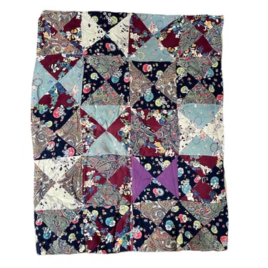 YEAR END SALE /// 40s Cold Rayon Small Quilt Baby Blanket / 1940s Vintage Small Quilt Blanket 
