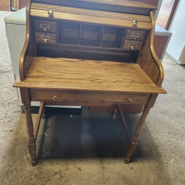 Small Oak Roll Top Desk 32" x 44.5" x 24"