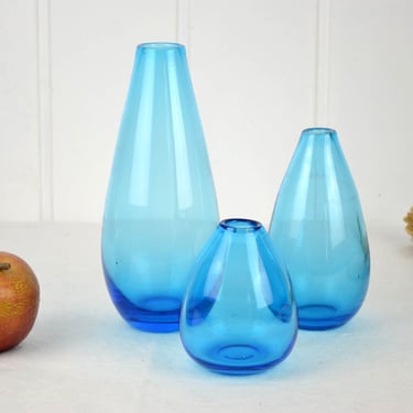 3 vases Wilhelm Wagenfeld for WMF glass vases petrol blue studio glass 50s 60s art glass glass brocante flower vase vintage design modern retro 