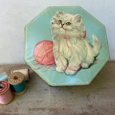 Vintage Cat Tin, Persian Kitty With Pink Ball Of Yarn, Made In England, Small Kitten Tin, Octagonal, Octigon Tin, Pink Robin's Egg Blue 