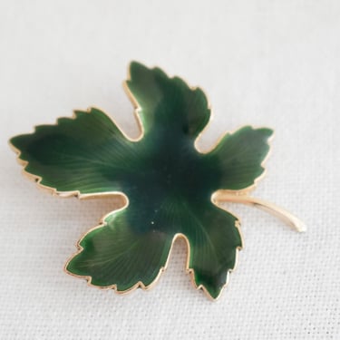 1960s Green Enamel Leaf Brooch 