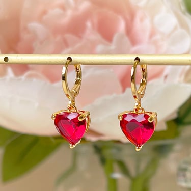 E149 red heart earrings, heart huggie hoops, dangle earrings, red heart huggie earrings, heart dangle earrings, handmade earrings, gift 