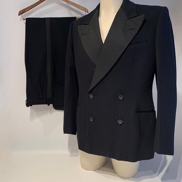 1940's- Early 50's Double Breasted Tuxedo - 2 Piece Wool - Notched Ribbed Satin Lapel - Pleated Trousers - Size 39 Reg 32 Inch Pant 