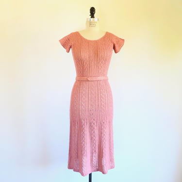 1970's Salmon Pink Metallic Knit Dress Body Con Short Sleeve Belted 70's Spring Summer Dresses Knitwear 29