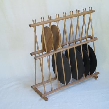 Primitive Wooden Bowl / Plate Stand