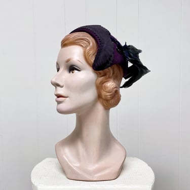 Vintage 1950s Purple Wool Felt Casque Hat with Coque Feathers, Sculptural Mid-Century Cocktail Mini Hat, One Size, VFG 