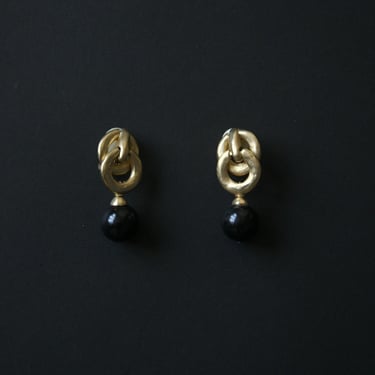 3002a / sterling silver coiled shell earrings 