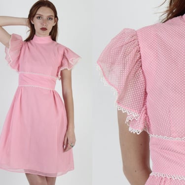 Vintage 60s Pink Swiss Dot Dress / Heart Lace Detailed Trim / Flutter Sleeve Bridal Day Party Mini Dress 