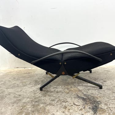 Vintage Mid Century Modern 1950s Italian Lounge Chair by P40 Osvaldo Borsani for Tecno 