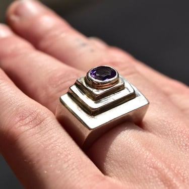 Vintage Modernist Chunky Sterling Silver Amethyst Ring, Oval Cut Garnet, Textured Dome Ring, Step Design, Size 6 1/2 US 