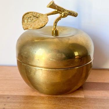 Brass Apple Lidded Dish. Gift for Teacher. Vintage Apple Trinket Box. 