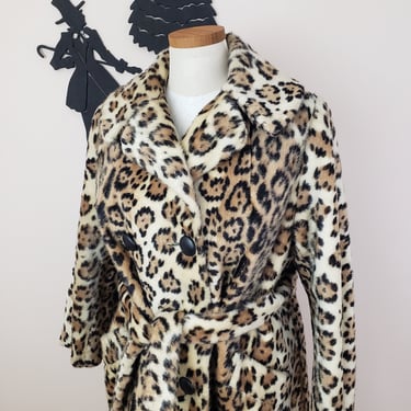 Vintage 1960s Leopard Coat / 70s Leopard Jacket Outwear 