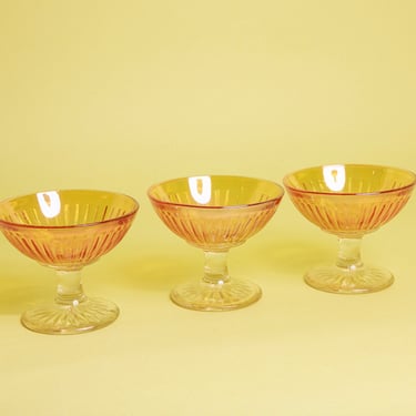 Set of 3 50s Peach Iridescent Novelty Cocktail Glasses Vintage Short Ice Cream Cups 
