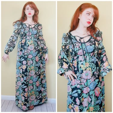 1970s Vintage Dark Floral Cotton Prairie Dress / 70s . Cut Out Keyhole Folk Dress With Matching Shawl / Small 