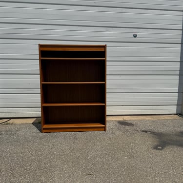 Mid-Century Modern Danish Modern Poul Hundevad Style Teak 4 Shelf Bookcase 
