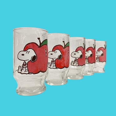 Vintage Snoopy Juice Glasses Retro 1950s Mid Century Modern + Apples + Clear Glass + Set of 5 + Peanuts + Charles M. Schultz + Kitchen Decor 