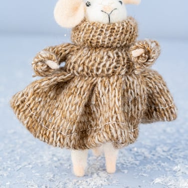 Wintertime Wanda Mouse Ornament