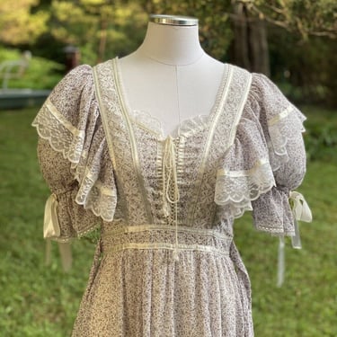 70s GUNNE SAX maxi dress sz 9, vintage 1970s prairie dress, rare Gunne short sleeve dress, regency style dress, 70s Victorian maxi 