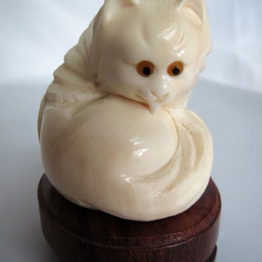 Vintage Carved Cat Figurine on Wood Pedestal 
