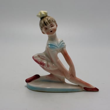 vintage ballerina figurine 