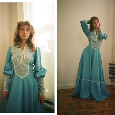Vintage 1970s 70s Powder Blue Full Length Ethereal Ball Gown w/ Queen Anne Neckline, Daisy Corset Bodice, Bishop Sleeves // Princess Dress 