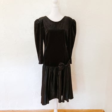80s Black Velvet Drop Waist Dress with Satin Skirt and Oversized Bow | Large 
