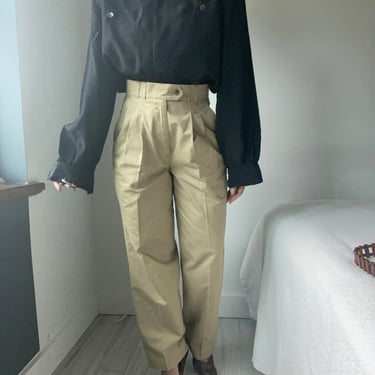 vintage unisex high waisted essential pleated trousers chinos 28x29 