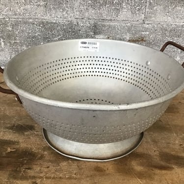 Giant Size Colander (Seattle)