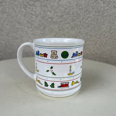 Vintage Recycled Paper Products coffee ceramic kitsch mug Christmas theme 