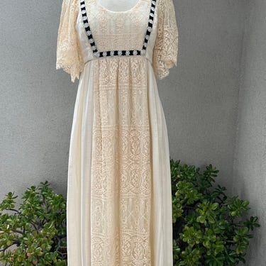 Vintage boho maxi dress cream with lace empire waist Sz medium 11/12 by Joy Stevens California 