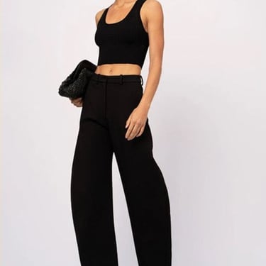 Nonchalant Label Eve Crop - Black