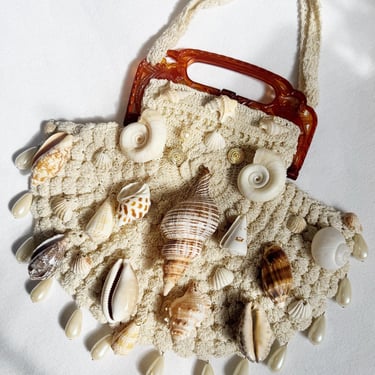 Seashell crochet purse 