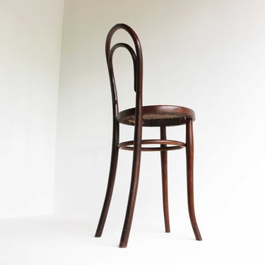 Michael Thonet High Chair  “Ladensessel” Or Shop Chair no. 4001 Antique Austrian Bentwood High Back Kitchen Side Chair 1885-1900s 