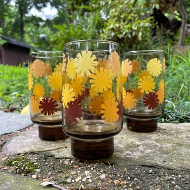 Flower Power 1970s Yellow Earthtones Vintage Mid-Century Lemonade Glass Set of 4 