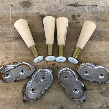 Set of 4 Vintage Furniture Legs (Seattle)