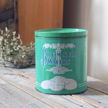 Vintage Bremner cracker tin / wafer tin / saltine cracker tin / vintage food advertising tin / farmhouse decor 