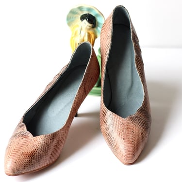1950s Salmon Pink Snakeskin High Heels - Vintage 50s Almond Toe Pumps - Women's Size 7.5 