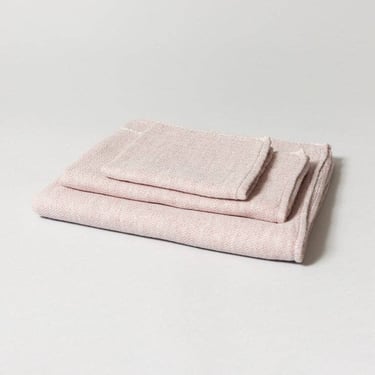 Claire Towel - Smoky Pink