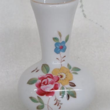 Porcelain Decorative China White Floral Miniature Bud Vase 3629B
