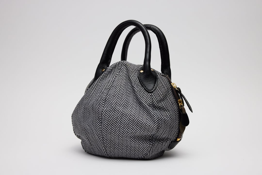 新品 The Quality Mending Co. BOWLING BAG QMC Bowling Ball Bag, Herringbone with Black Trim | The