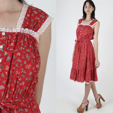 70s Red Calico Floral Dress/  1970s Cotton Tiny Flower Country Dress / Western Boho Festival Picnic Dress 