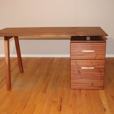 Solid wood desk with drawers mid century modern - Custom wooden desk with storage drawers - Mahogany office desk 