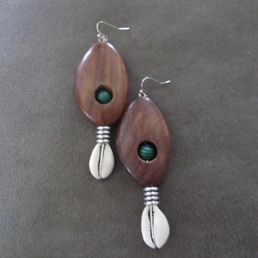 Chunky wood and cowrie shell mid century earrings 
