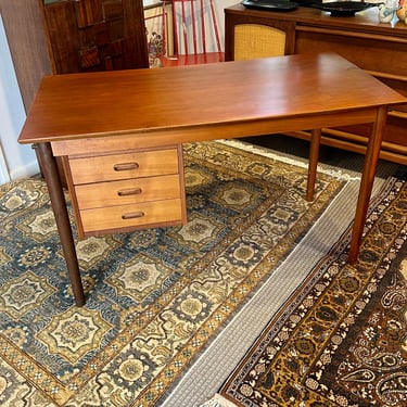 Mid Century Danish Modern Arne Vodder Teak Drop Leaf Desk for H. Sigh Denmark